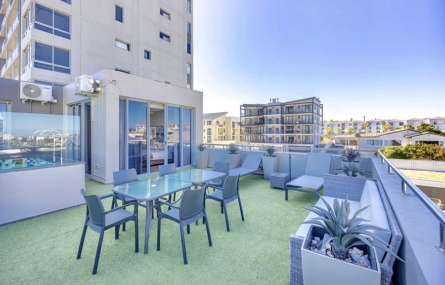 2 Bedroom Property for Sale in Beachfront Western Cape